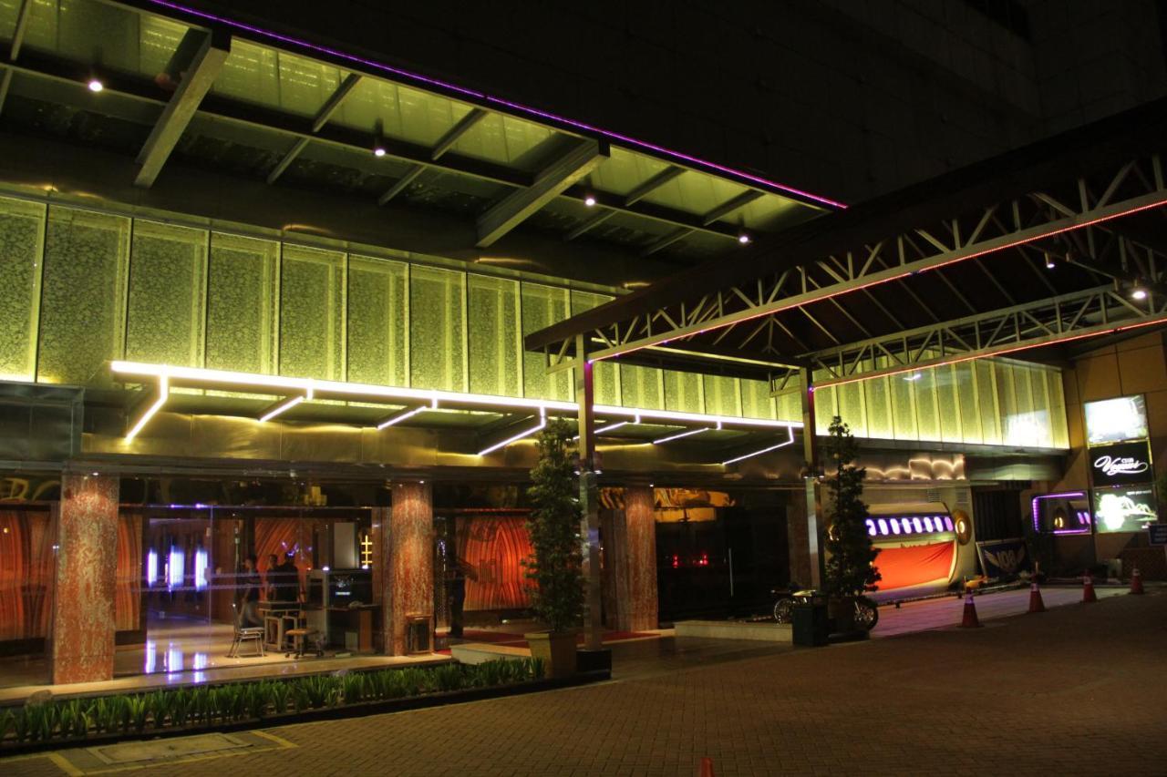 โรงแรมแอต 108 บาย ฮิม จาการ์ตา ภายนอก รูปภาพ